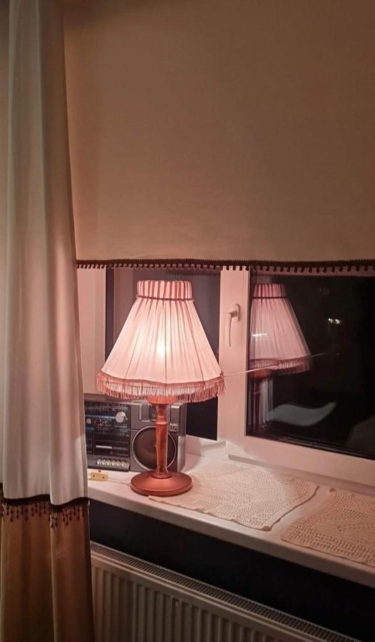 Riia 10, 2-Bedroom Apartment - 2 Big Beds 1 Extra Bed-Parking Free Тарту Екстер'єр фото