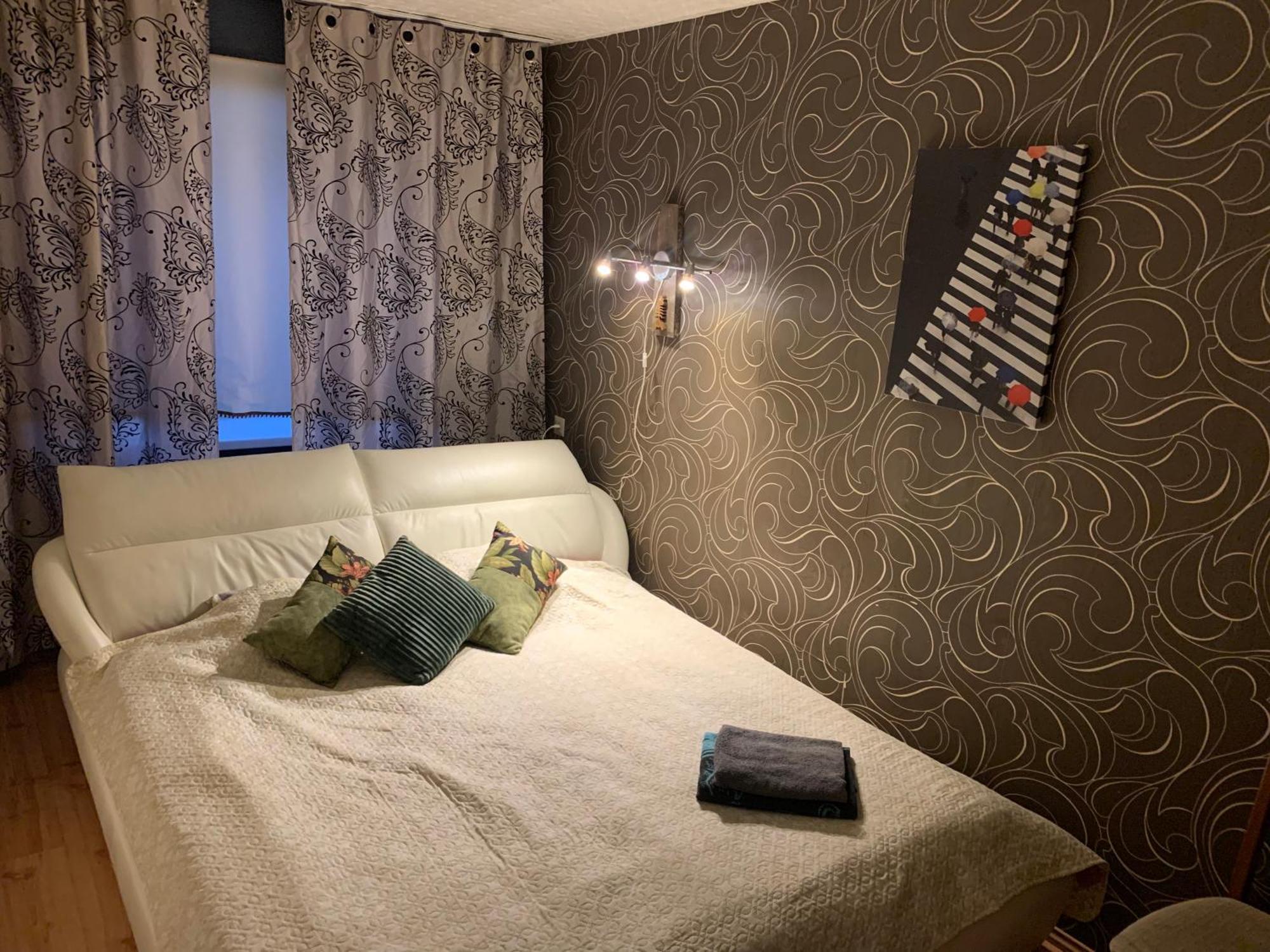 Riia 10, 2-Bedroom Apartment - 2 Big Beds 1 Extra Bed-Parking Free Тарту Екстер'єр фото